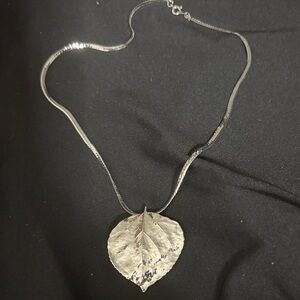 Silver Leaf Pendant Necklace
